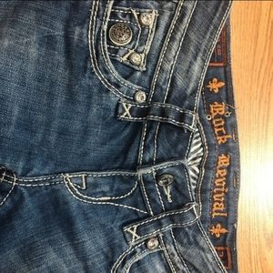 Rock Revival Celine Distressed Cropped Jeans Sz 24